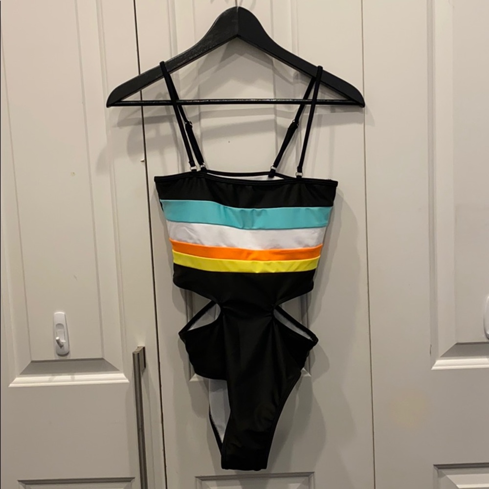Striped splice cut out one piece swim suit